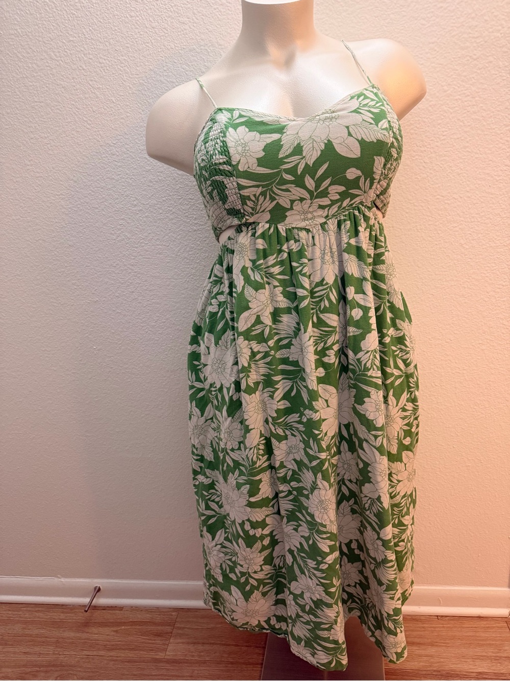 American Eagle Outfitters Green and White Floral Midi Dress